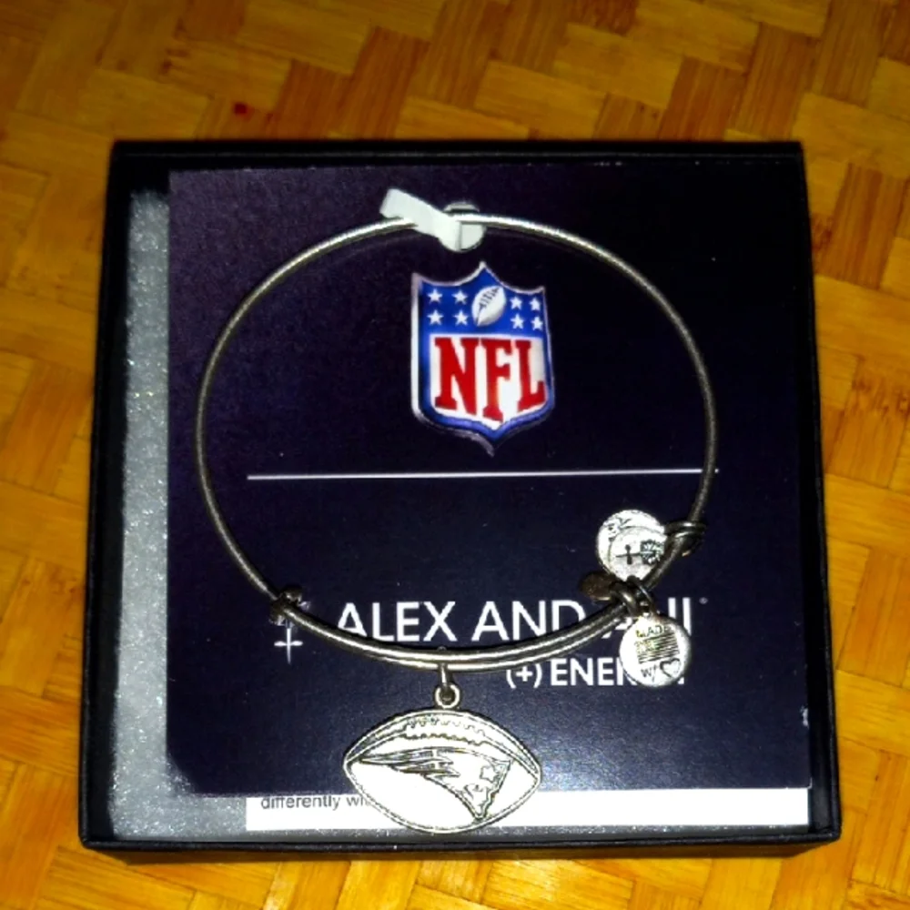 Alex And Ani (+) Energy New England Patriot Football NFL Bracelet